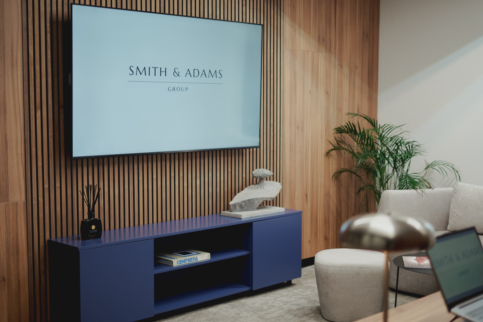 Smith & Adams, Lisbon